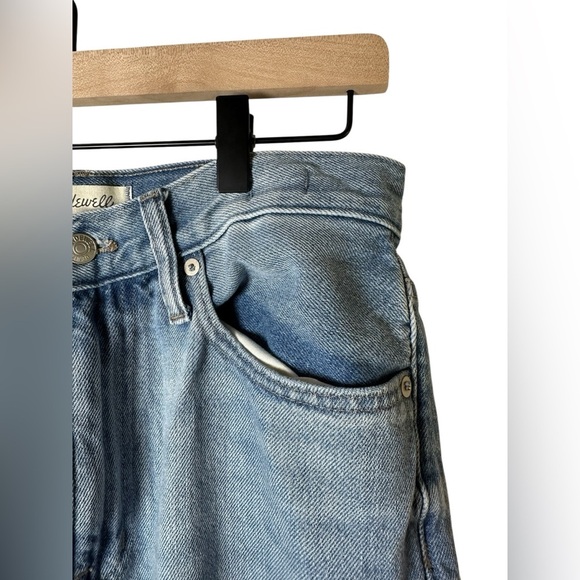 Madewell The Momjean Distressed High Rise Jeans Size 27 / 6 - Picture 2 of 8